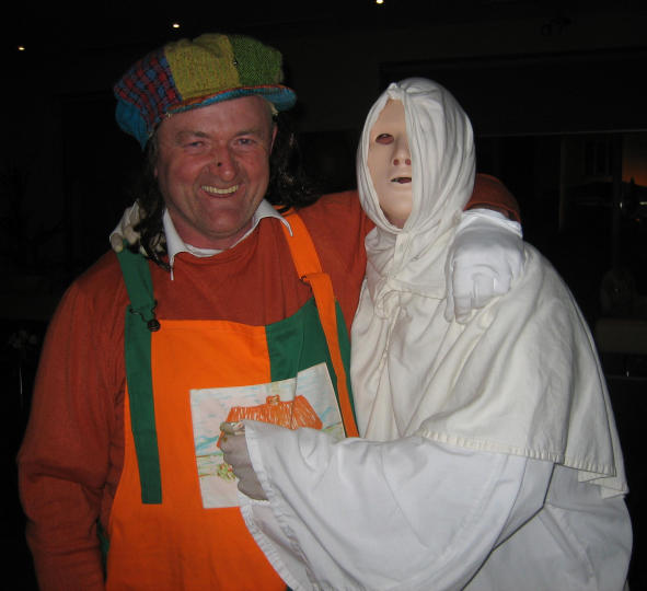 ../Images/Halloween Bunclody 2006 - 2.JPG